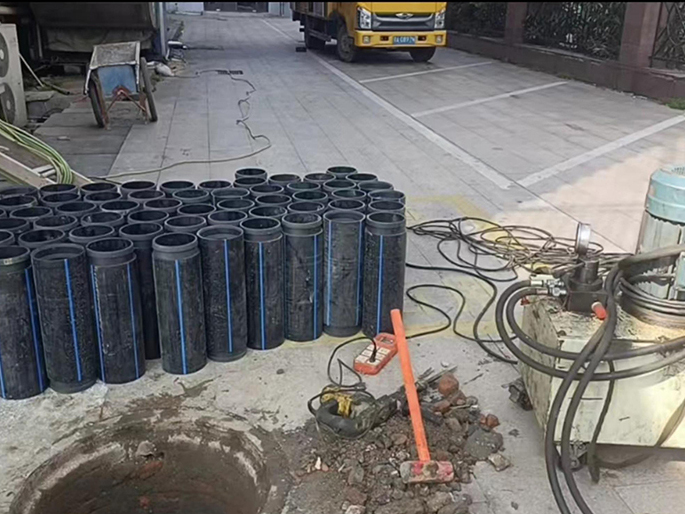 章丘PE置换管厂家 DN315置换管 非开挖管短管置换